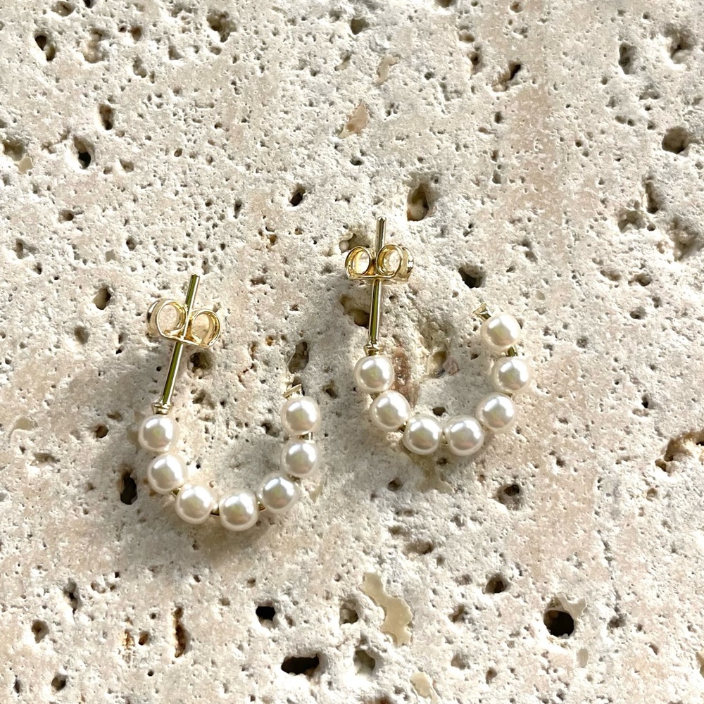 Gold filled Elegant Pearl Hoop Earrings